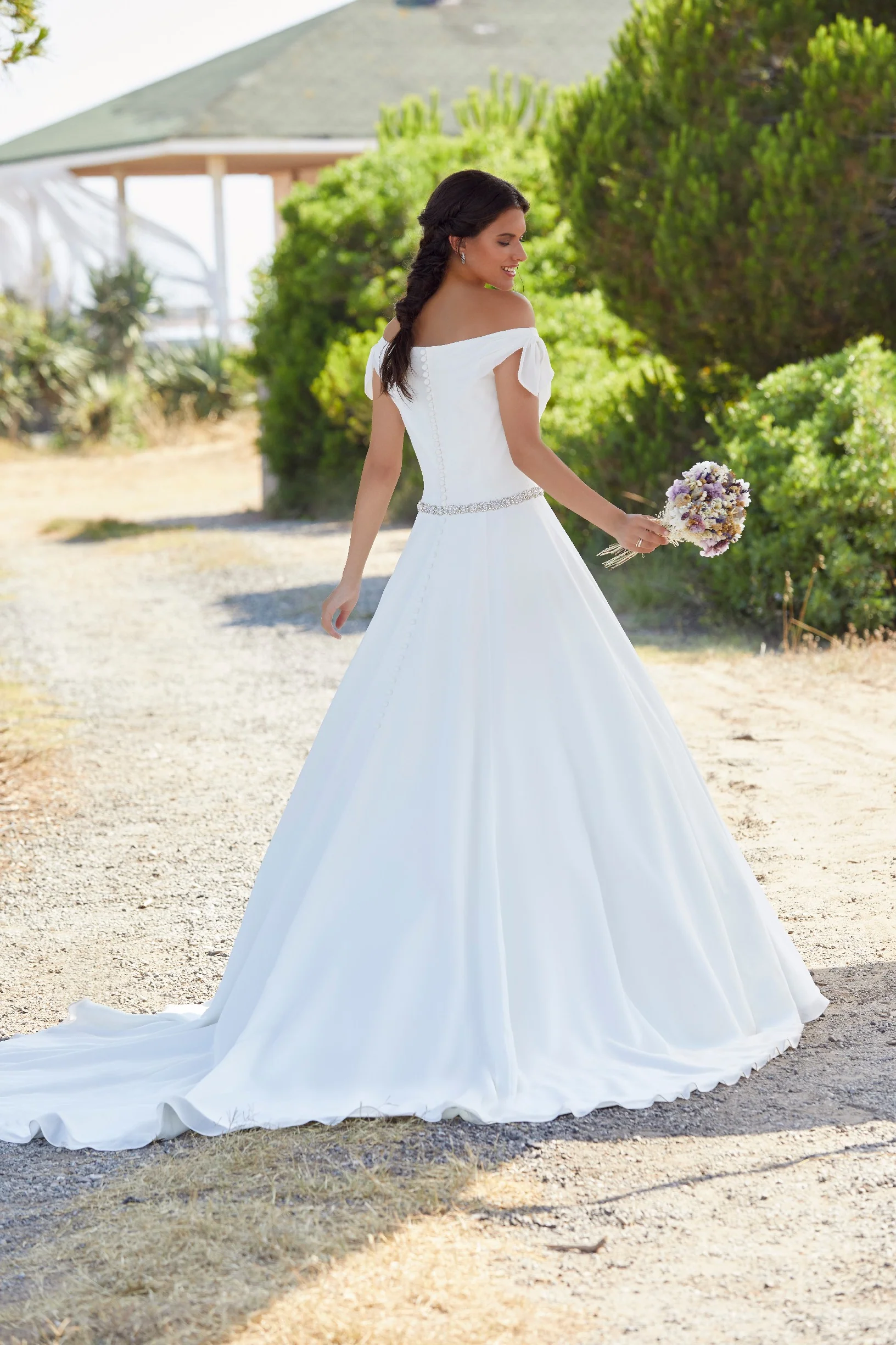 WILLOW Wedding Dress - 18407 - Image 2