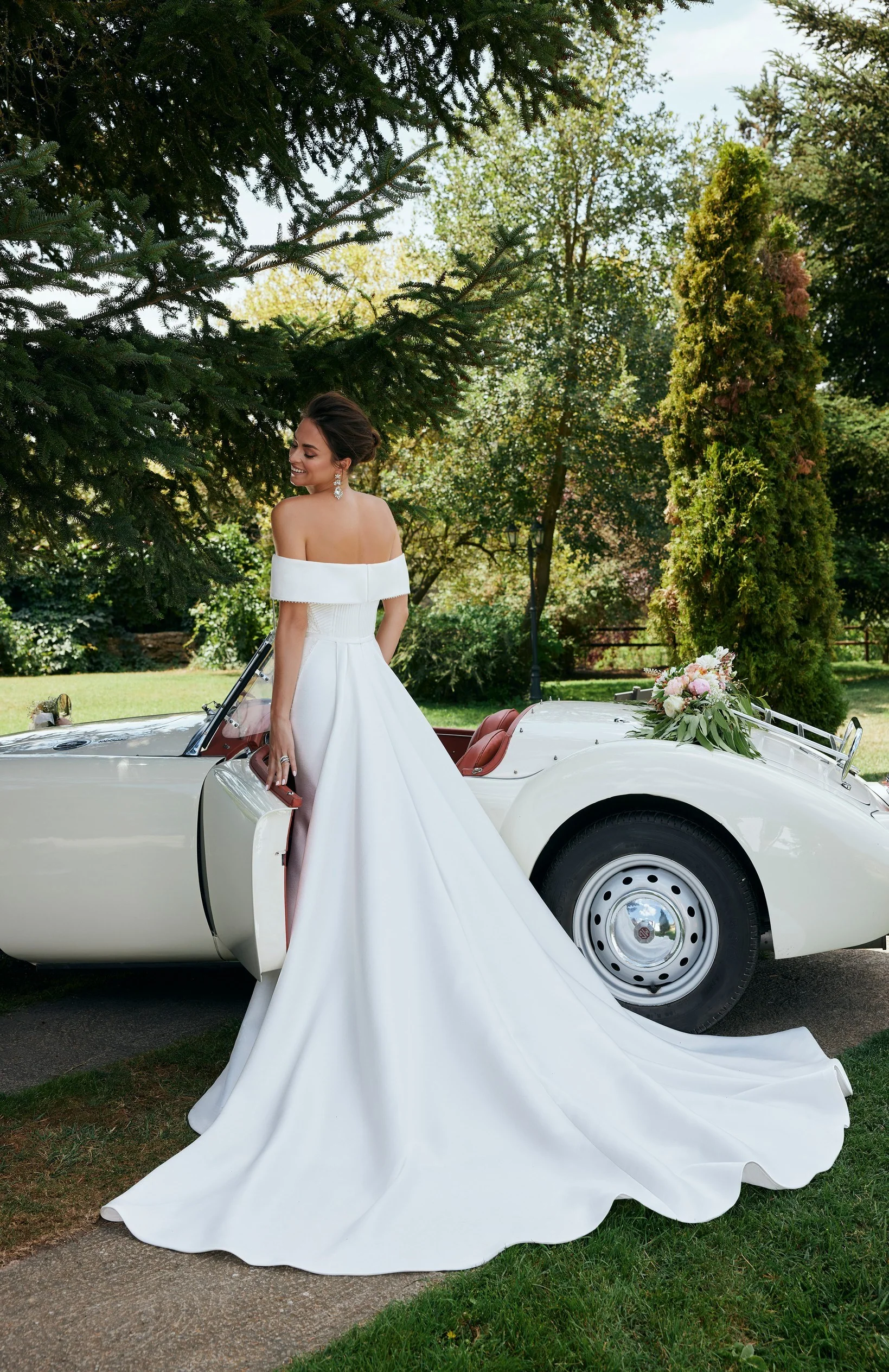 Gail Wedding Dress - 18701 - Image 3