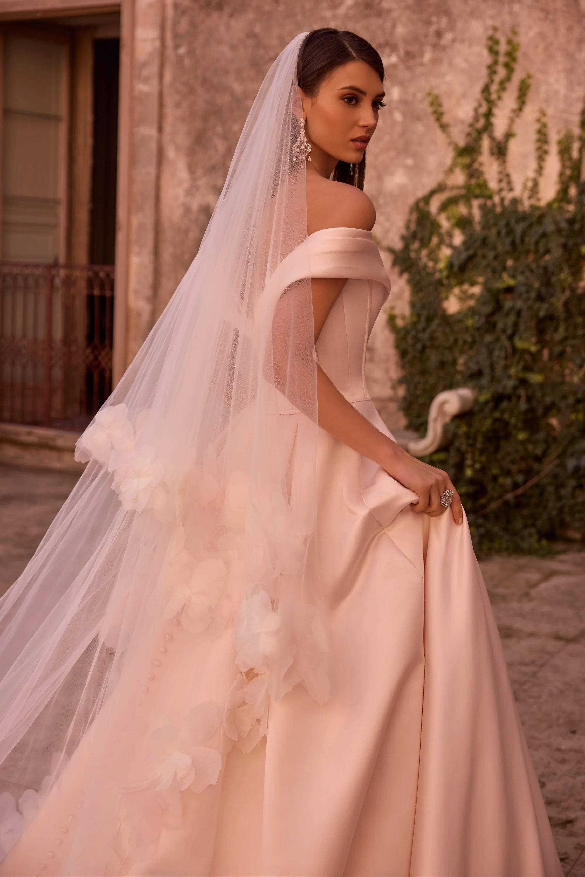 Yanisha Wedding Dress - 18807 - Image 3