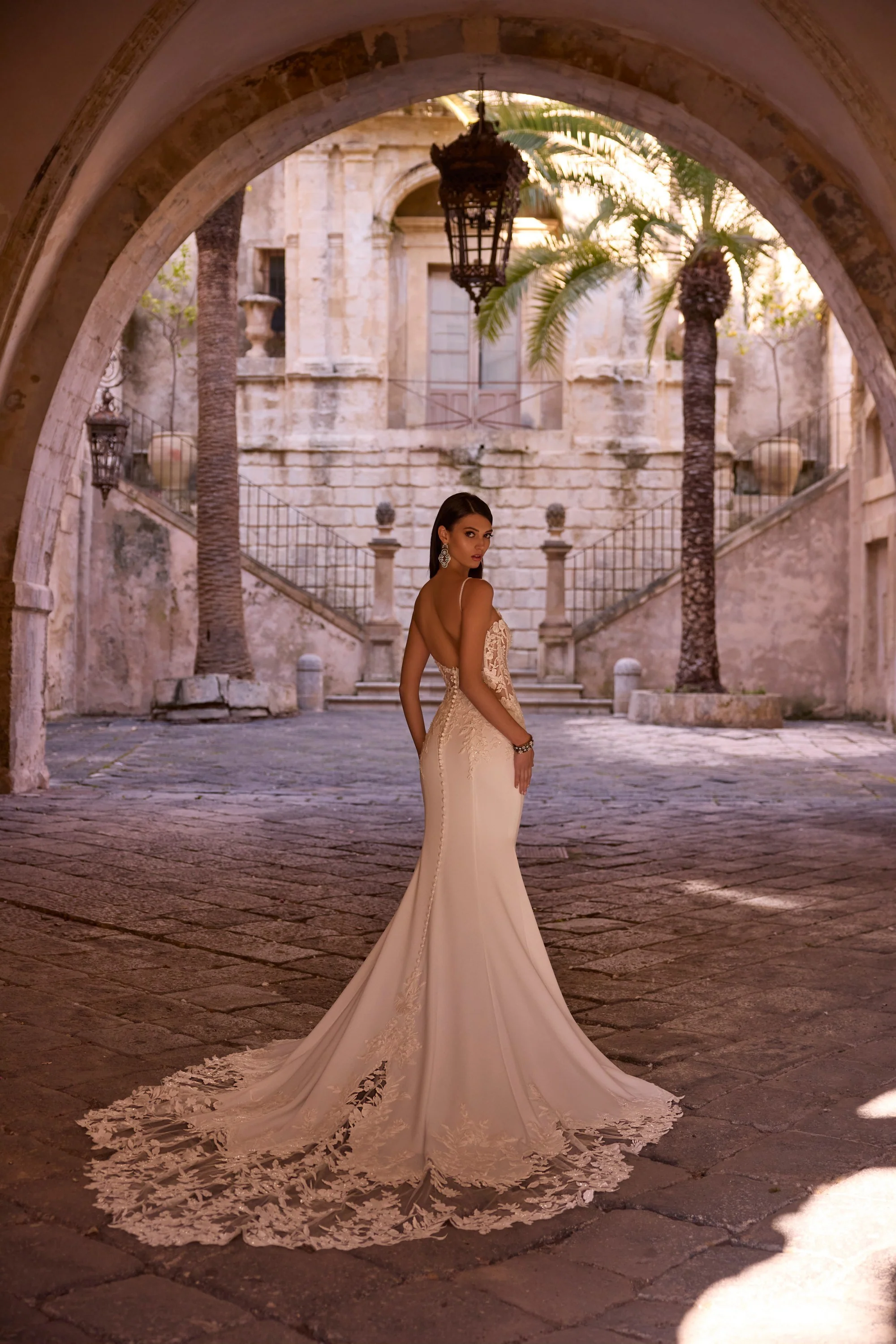 Yue Wedding Dress - 18817 - Image 2