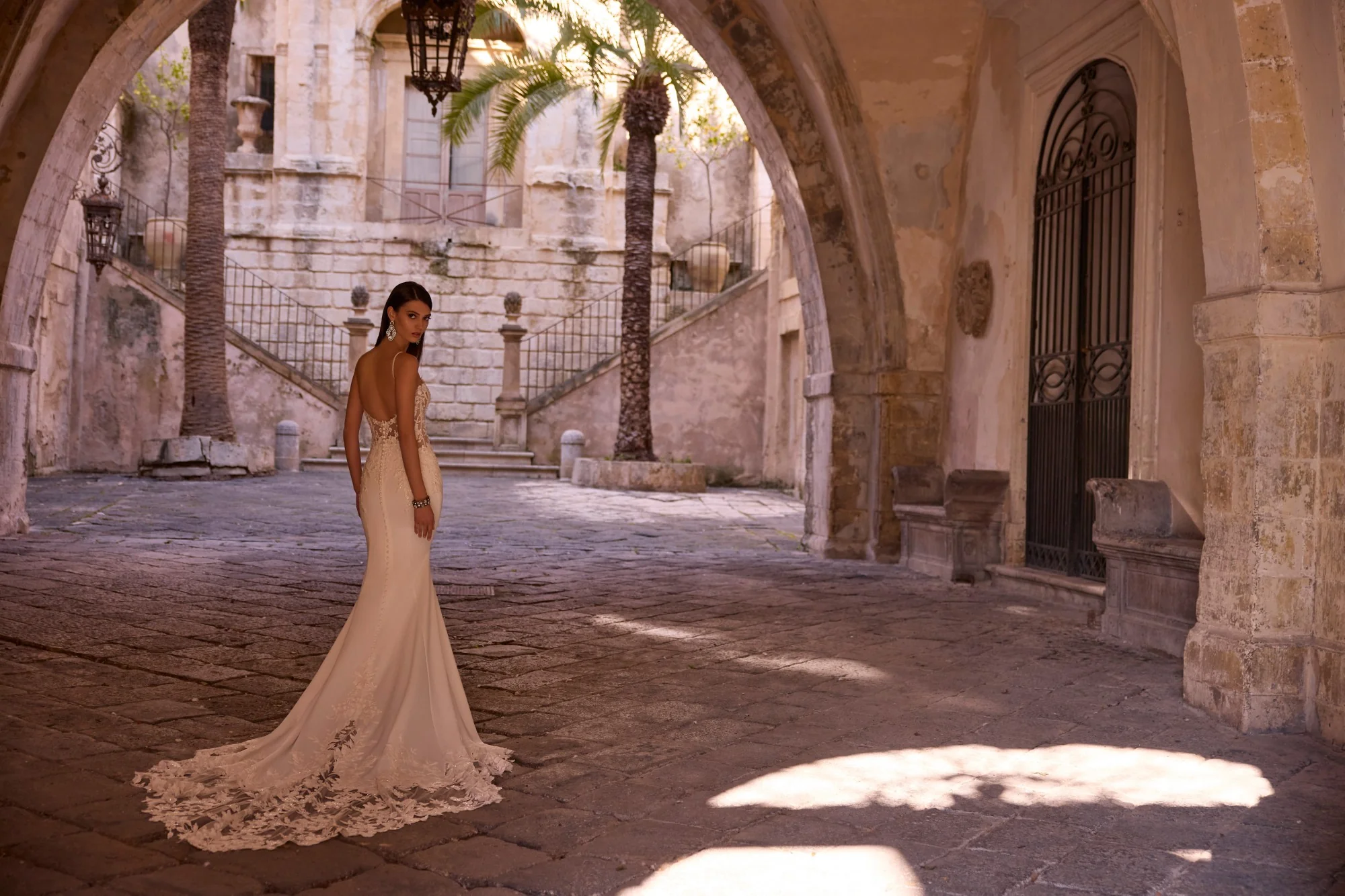 Yue Wedding Dress - 18817 - Image 5
