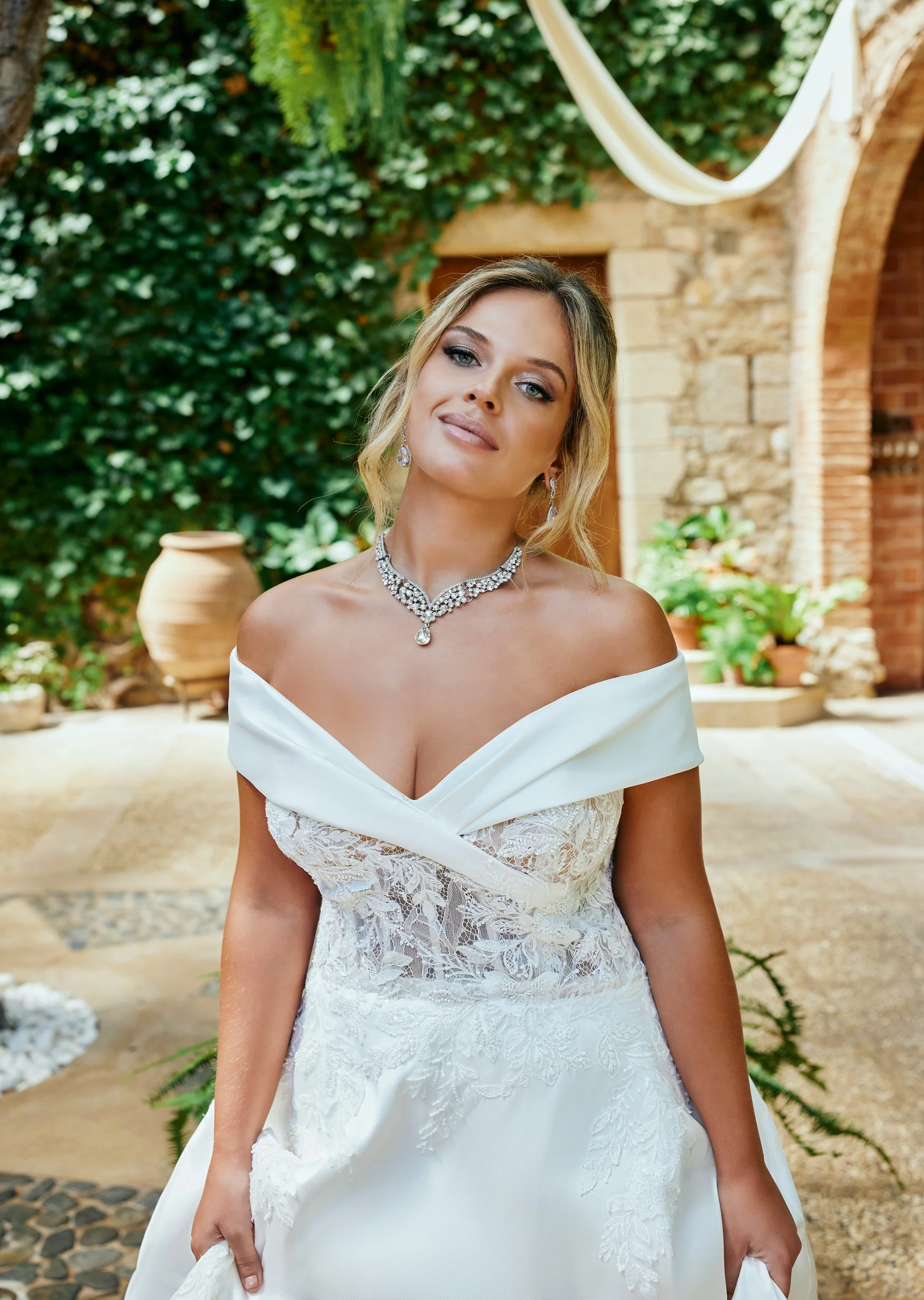 Alana Wedding Dress - 19001 - Image 4