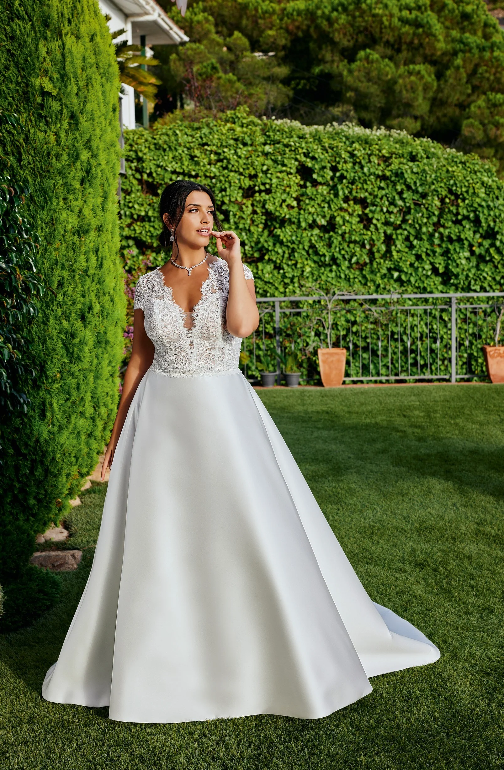 Angelica Wedding Dress - 19003 - Image 4