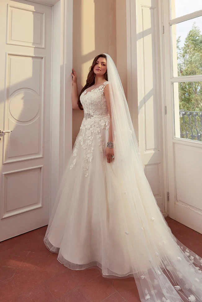 Angie Wedding Dress - 19014 - Image 4