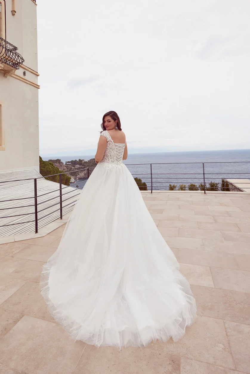 Alannah Wedding Dress - 19016 - Image 2