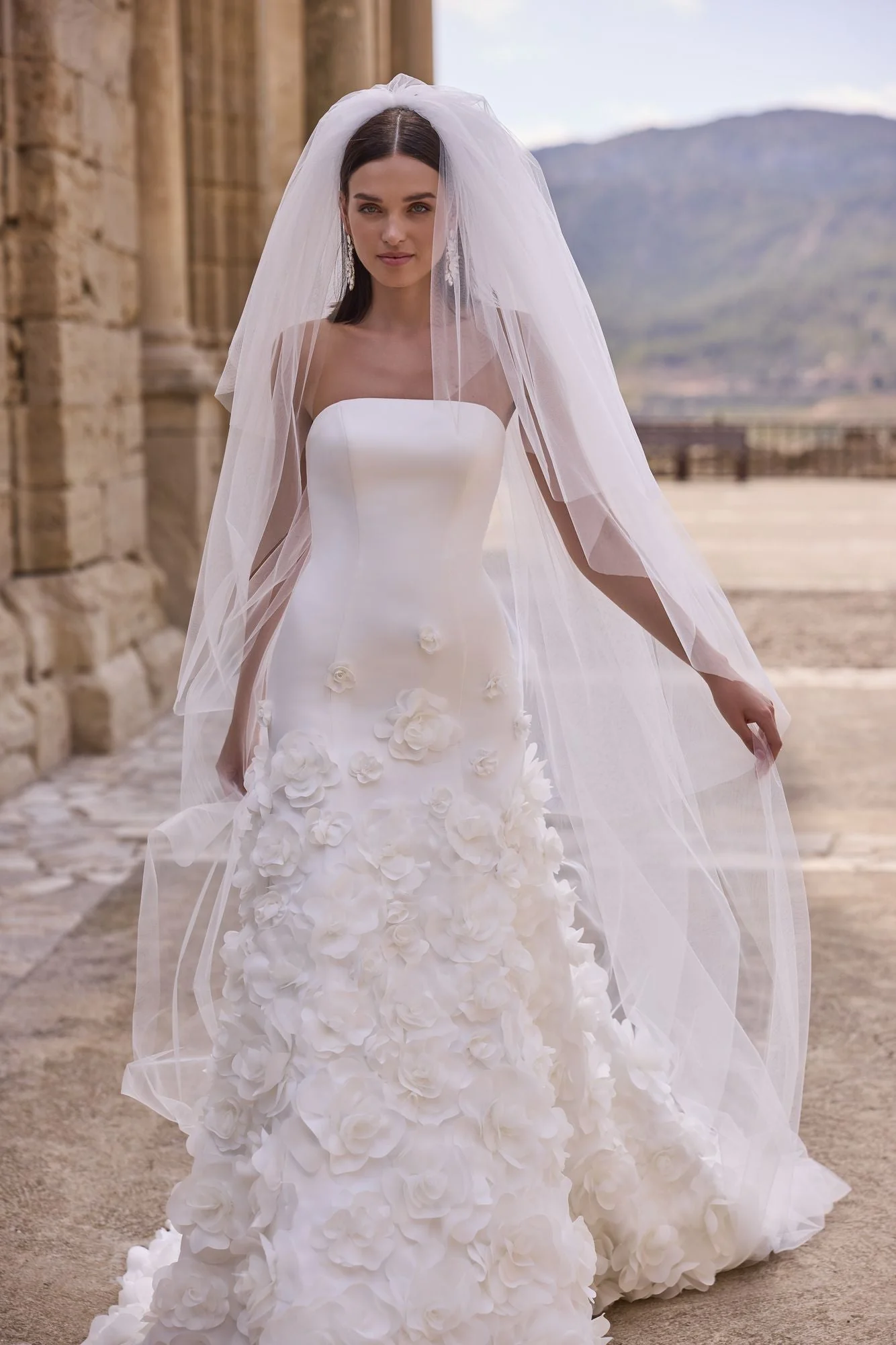 Hafsa Wedding Dress - 63008 - Image 2