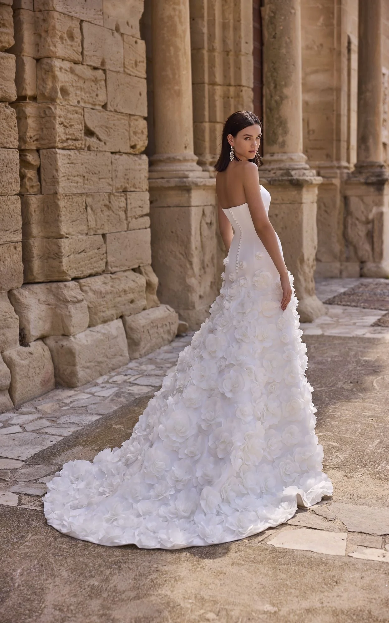 Hafsa Wedding Dress - 63008 - Image 4