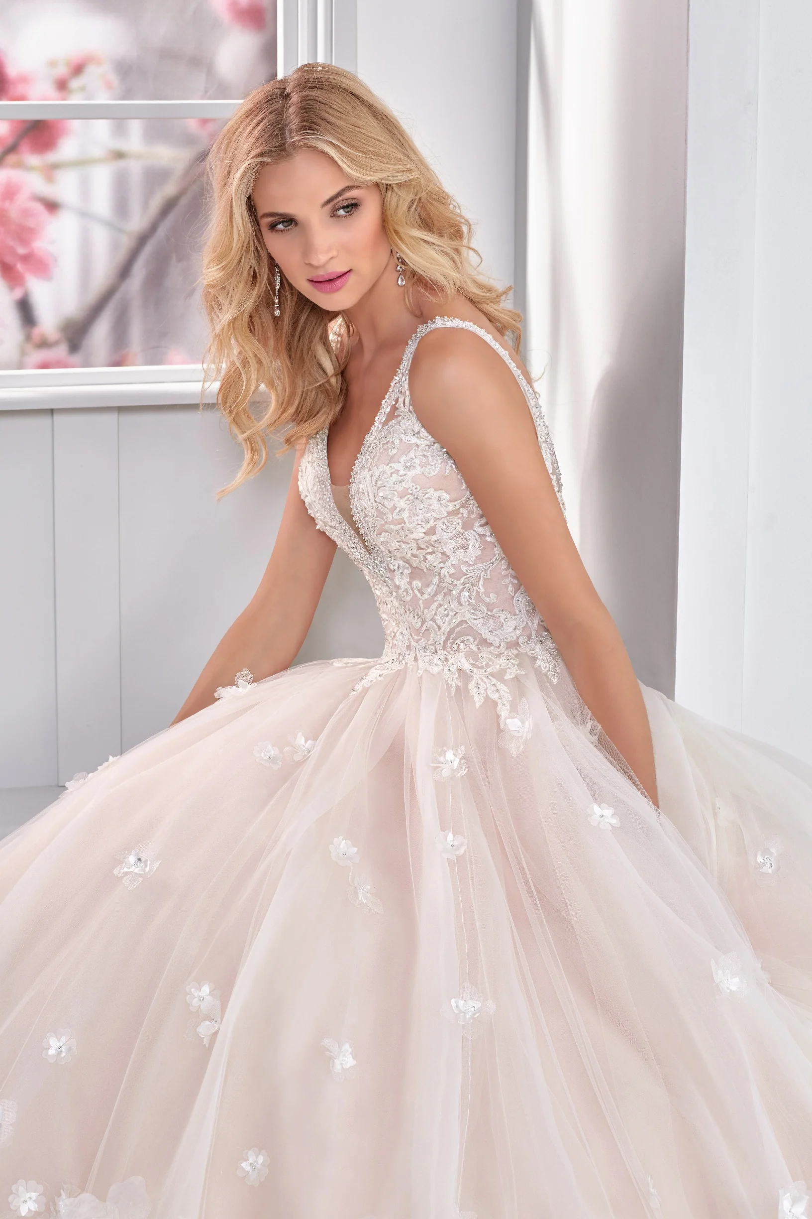 NORA WEDDING DRESS - 69326 - Image 4