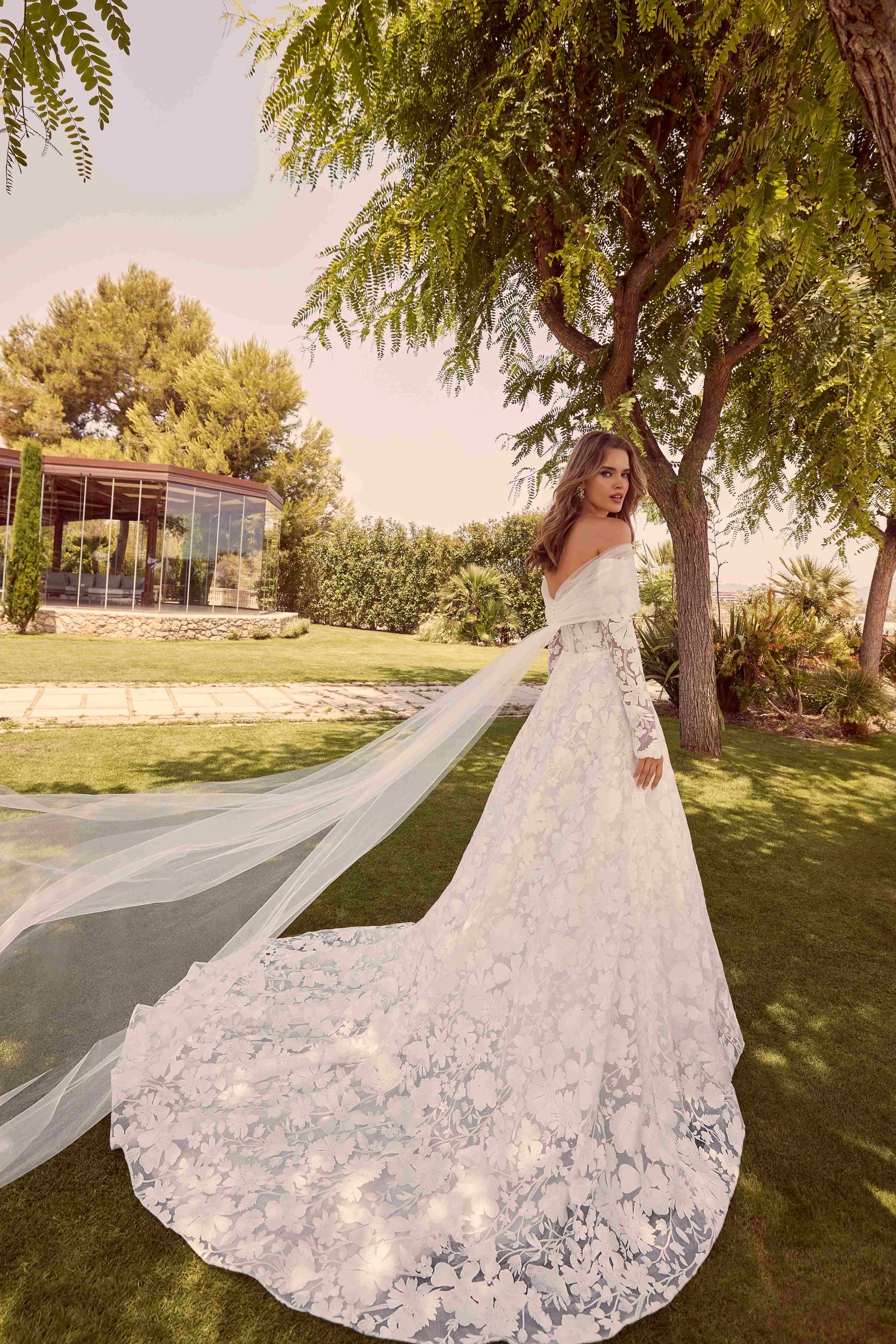 Zaynab Wedding Dress - 69917 - Image 3